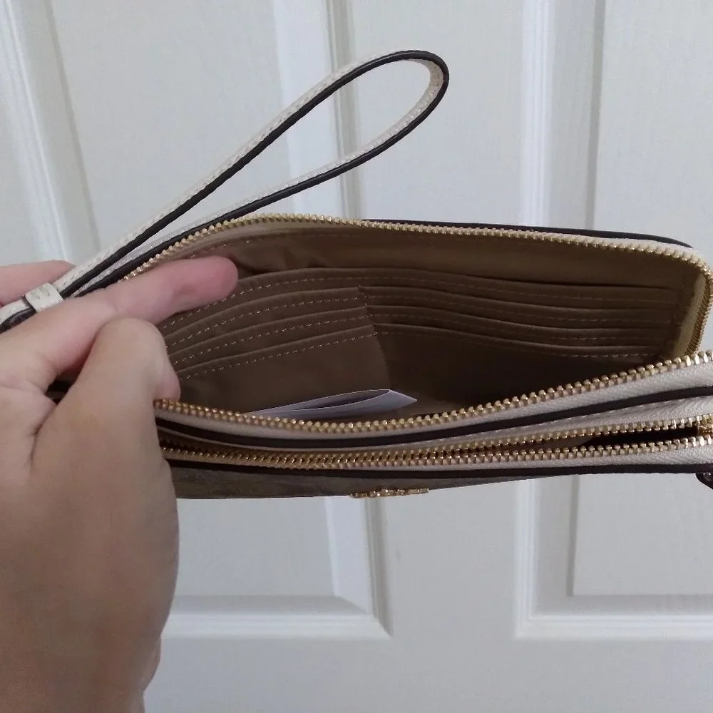 Coach Signature Double Zip Wristlet